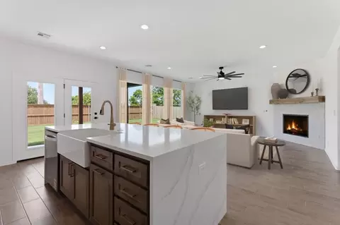 Kitchen - 31161 E 65th Ct S, Broken Arrow, OK 74014 photo 6 of 13