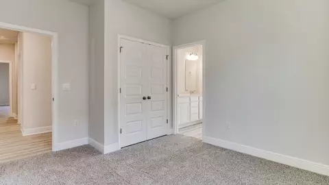 Bedroom - John Hamm Road, Milton, FL 32583 photo 7 of 17