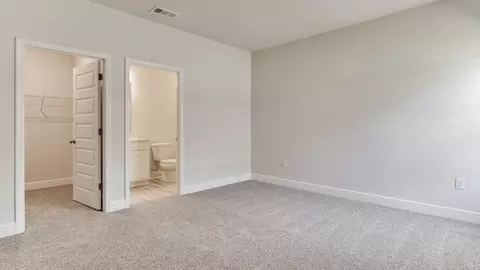 Bedroom - John Hamm Road, Milton, FL 32583 photo 4 of 17