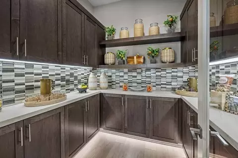 Kitchen - 6556 Canyon Oaks Dr, Simi Valley, CA 93063 photo 6 of 6