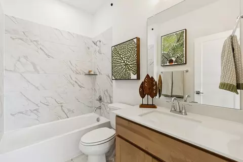 Bath - 15036 Elite Dr, Aledo, TX 76008 photo 5 of 9