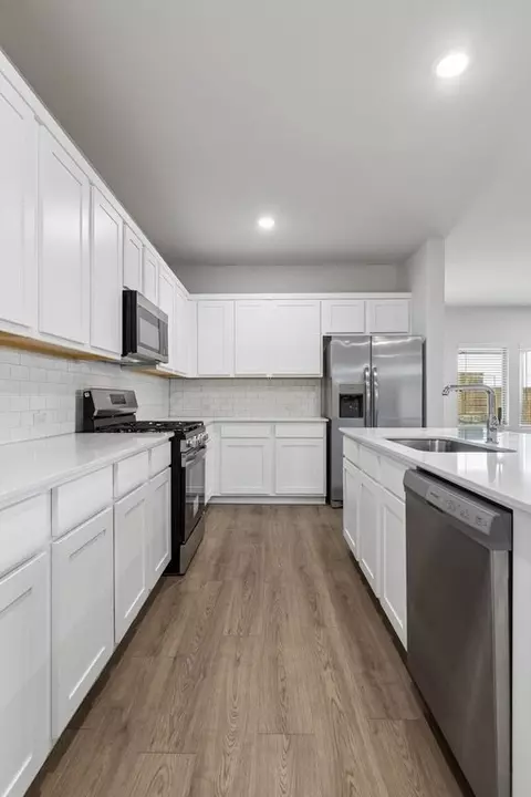 Kitchen - 15036 Elite Dr, Aledo, TX 76008 photo 3 of 16