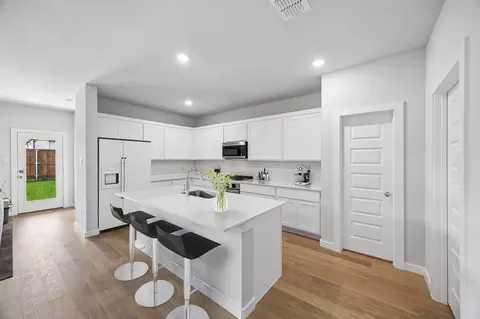 Kitchen - 15036 Elite Dr, Aledo, TX 76008 photo 5 of 16
