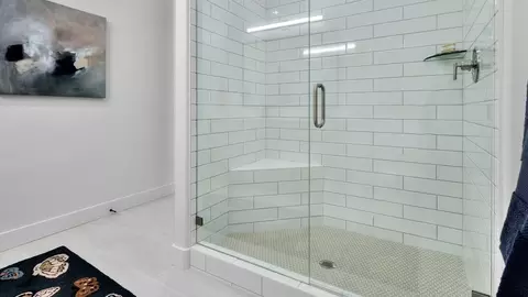 Bath - 4550 N Horton Way, Draper, UT 84020 photo 15 of 18