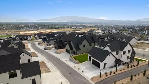 View/Area - 4550 N Horton Way, Draper, UT 84020 photo 1 of 9