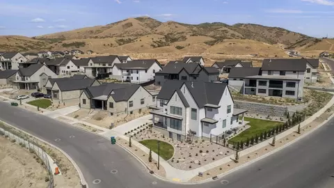 View/Area - 4550 N Horton Way, Draper, UT 84020 photo 8 of 9