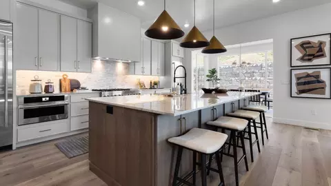 Kitchen - 4550 N Horton Way, Draper, UT 84020 photo 3 of 20