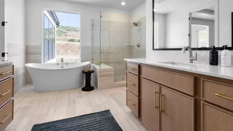 Bath - 4550 N Horton Way, Draper, UT 84020 photo 9 of 18