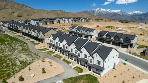 View/Area - 4550 N Horton Way, Draper, UT 84020 photo 5 of 9
