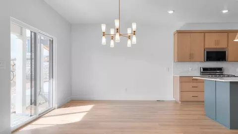 Living - 4550 N Horton Way, Draper, UT 84020 photo 3 of 7