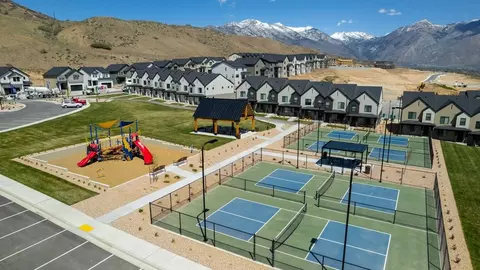 View/Area - 4550 N Horton Way, Draper, UT 84020 photo 2 of 9