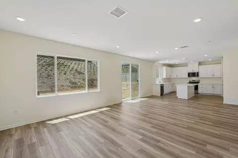 27353 Dunite Dr, Perris, CA 92571 photo 7