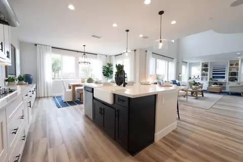 Kitchen - 785 Peters Rd S, Madera, CA 93636 photo 8 of 8