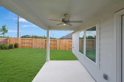 2203 Lone Bronco Blvd, Rosenberg, TX 77471