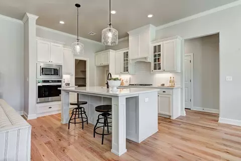 Kitchen - 7201 E Oakland St, Broken Arrow, OK 74014 photo 2 of 5