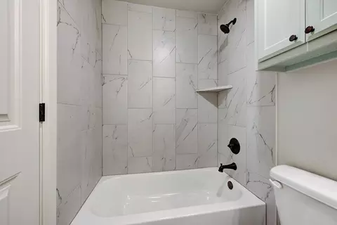 Bath - 7201 E Oakland St, Broken Arrow, OK 74014 photo 6 of 6