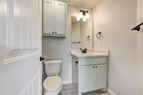 Bath - 7201 E Oakland St, Broken Arrow, OK 74014 photo 5 of 6