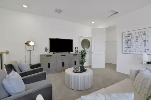 Entry Way - 17082 Squirrel Branch Ln, Alva, FL 33920 photo 3 of 4
