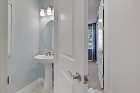 Entry Way - 17082 Squirrel Branch Ln, Alva, FL 33920 photo 2 of 4