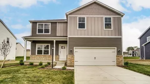1200 Sherwood Loop, Bellefontaine, OH 43311