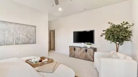 Bedroom - 8522 Pamplona Ln, Shafter, CA 93263 photo 2 of 6