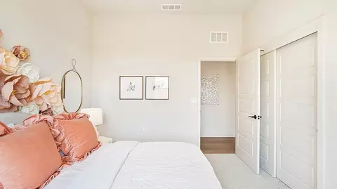Bedroom - 8522 Pamplona Ln, Shafter, CA 93263 photo 6 of 6