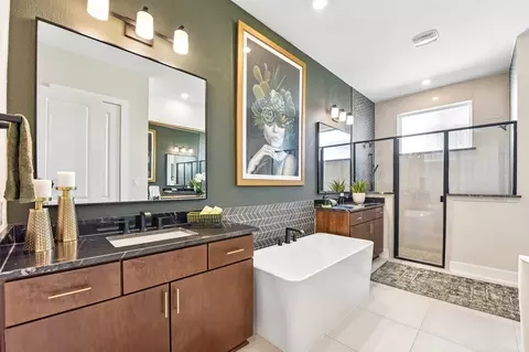 Bath - 13205 Ranahan Rd, Buda, TX 78610 photo 4 of 9