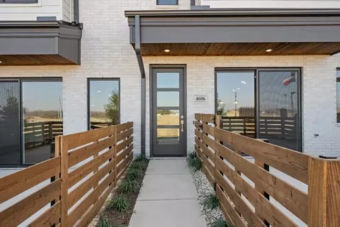 4606 White Buffalo Trl, Oak Point, TX 75068