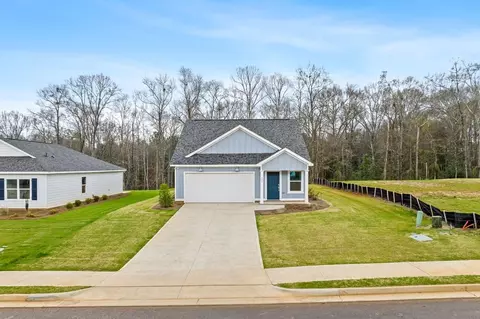 101 Gray St, Opelika, AL 36801