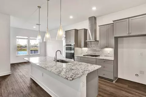 Kitchen - 636 Knotted Birch Ave, Saint Augustine, FL 32092 photo 2 of 4
