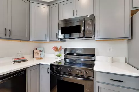 Kitchen - 48182 Grassland St, Robert, LA 70455 photo 4 of 4