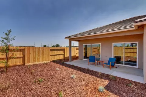 Exterior - 1165 Nicklaus Rd, Galt, CA 95632 photo 6 of 28