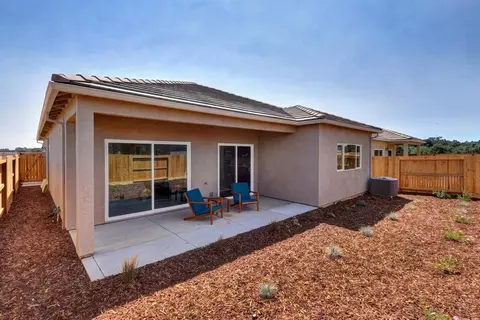 Exterior - 1165 Nicklaus Rd, Galt, CA 95632 photo 5 of 28