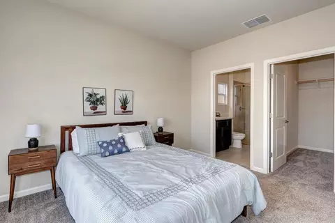 Bedroom - 1165 Nicklaus Rd, Galt, CA 95632 photo 2 of 5