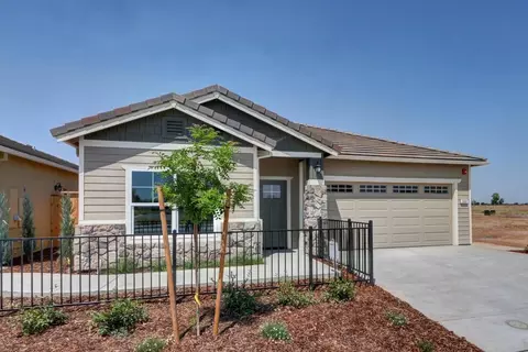 Exterior - 1165 Nicklaus Rd, Galt, CA 95632 photo 9 of 28