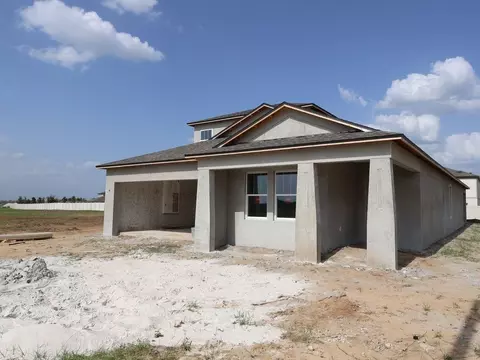 11810 Phillipos St, Dade City, FL 33525