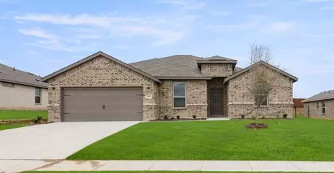 1240 Clubhouse Dr, Burleson, TX 76028
