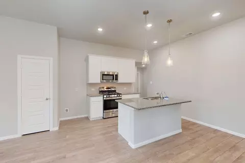 Kitchen - 6517 Adderly Rd, Pilot Point, TX 76258 photo 1 of 2