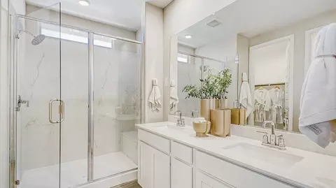 Bath - 18610 W Hiddenview, Goodyear, AZ 85338 photo 1 of 5