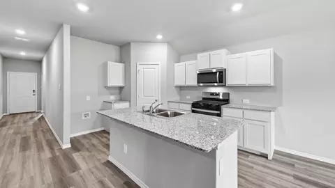 Entry Way - 1935 Jackson St, Cleburne, TX 76033 photo 1 of 5