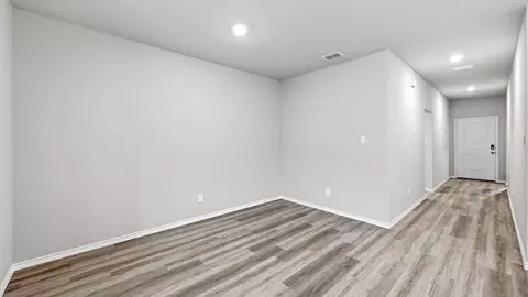 Entry Way - 1935 Jackson St, Cleburne, TX 76033 photo 1 of 3