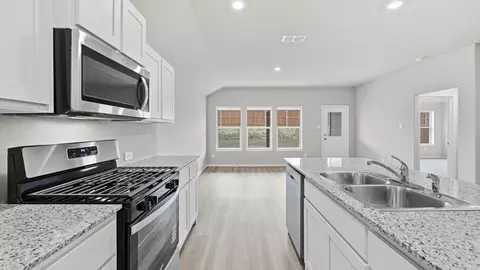 Kitchen - 1935 Jackson St, Cleburne, TX 76033 photo 3 of 5