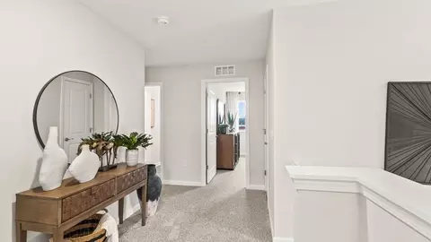 Entry Way - 2119 Hackberry St, Springfield, OH 45505 photo 3 of 9