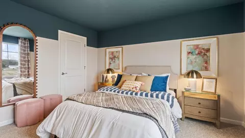 Bedroom - 2119 Hackberry St, Springfield, OH 45505 photo 8 of 18