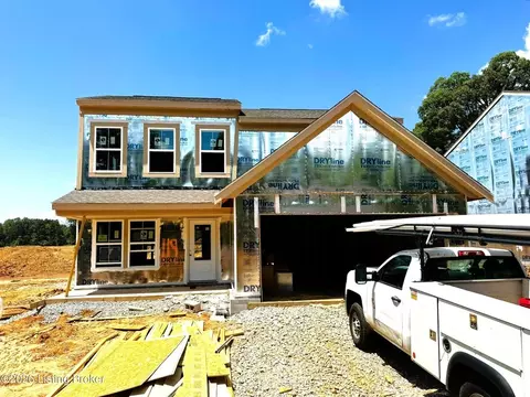 120 Hearthstone Ln, Radcliff, KY 40160