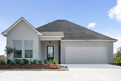 38480 Queen St, Prairieville, LA 70769