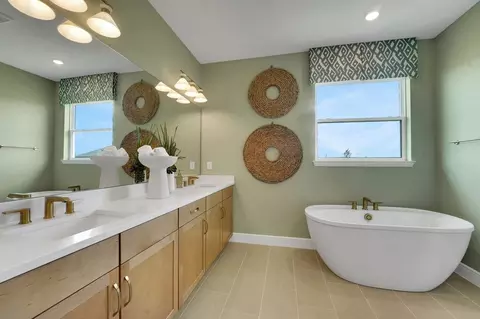 Bath - 4428 Firefly Ln, Saint Cloud, FL 34772 photo 3 of 5
