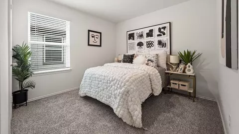 Bedroom - 9211 Wernecke Rd, Rosenberg, TX 77471 photo 2 of 4