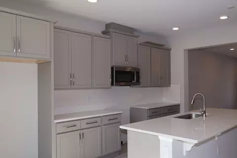 Kitchen - 1342 Mount Royal Dr, Saint Cloud, FL 34771 photo 3 of 5