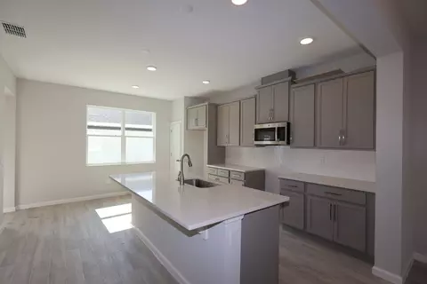 Kitchen - 1342 Mount Royal Dr, Saint Cloud, FL 34771 photo 2 of 5
